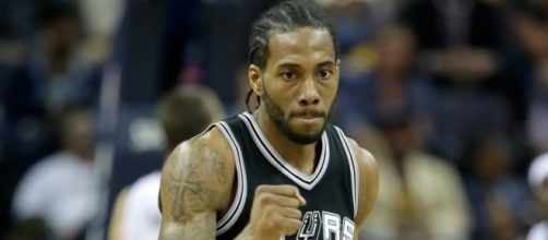 It's still unknown if Spurs forward Kawhi Leonard will participate in his team's home opener on Wednesday night. [Image via NBA/YouTube]