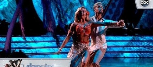 Jordan Fisher and Lindsay Arnold receive perfect score [Image Credit: Dancing with the Stars/YouTube]
