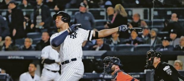 Aaron Judge tuvo el doblete clave del partido en la 8va entrada. Santa Fe New Mexican.com. Aaron Judge tuvo el doblete clave del partido en la 8va entrada. Santa Fe New Mexican.com.