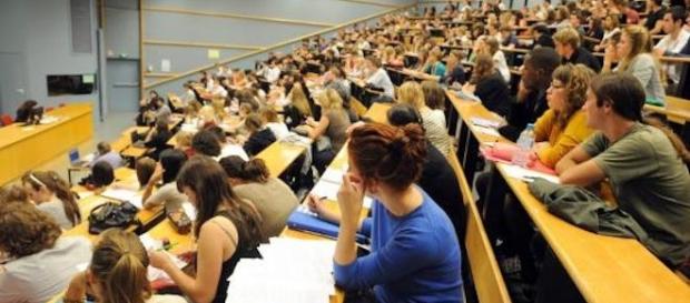Des étudiants se prononcent en faveur des pré-requis à l'université Des étudiants se prononcent en faveur des pré-requis à l'université