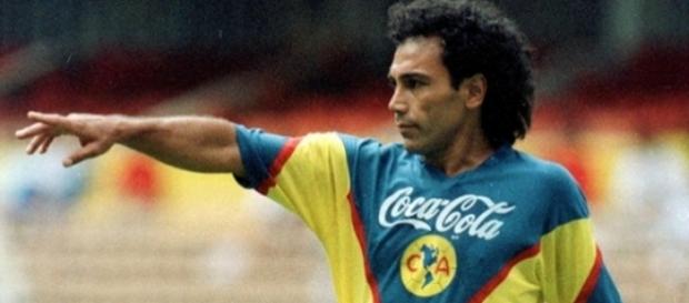 Hugo Sánchez durante su etapa como futbolista del Club América Hugo Sánchez durante su etapa como futbolista del Club América