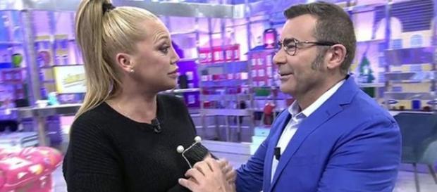 Sálvame: Raúl Prieto a Belén Esteban “No seas burra, por favor” Sálvame: Raúl Prieto a Belén Esteban “No seas burra, por favor”