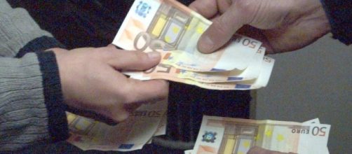 Tarantato: arrestato ex bancario con l'accusa di usura - quotidianodipuglia.it