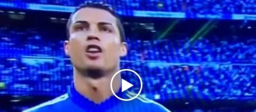VIDEO : Ronaldo chante l'hymne de la Ligue des champions !