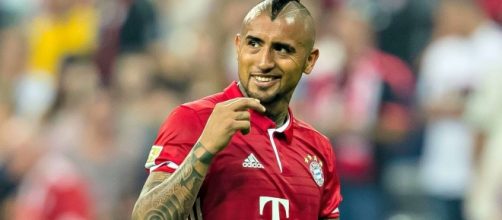 Watch Arturo Vidal hit a ludicrous trick shot in Bayern Munich ... - foxsports.com