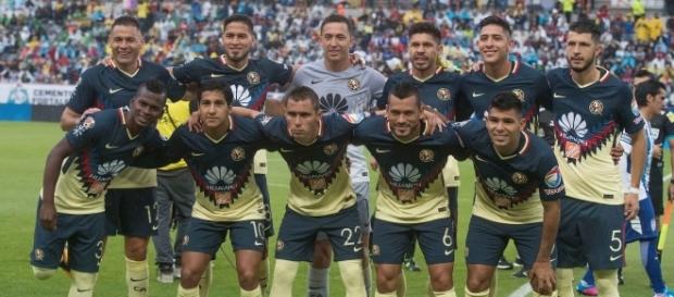 El 11 americanista en un encuentro de la Liga MX El 11 americanista en un encuentro de la Liga MX