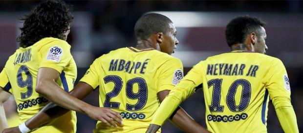 Neymar, Cavani y Mbappé. Foto:Spor Illustrated. Neymar, Cavani y Mbappé. Foto:Spor Illustrated.