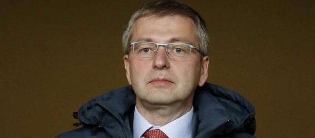 Rybolovlev est dans de beaux draps (Gaillard / Reuters). Rybolovlev est dans de beaux draps (Gaillard / Reuters).