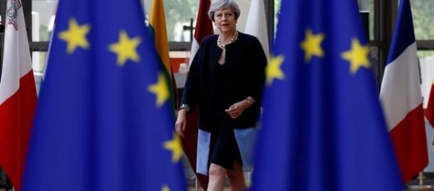 Theresa May face angajamente față de cetățenii UE în încercarea de a debloca negocierile Brexit Theresa May face angajamente față de cetățenii UE în încercarea de a debloca negocierile Brexit