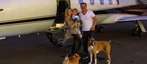 Lisa Hochstein leave Miami with her family. [Photo via Instagram]