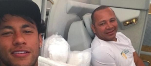 Le père de Neymar est aussi son agent - sports.fr Le père de Neymar est aussi son agent - sports.fr