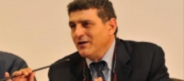 Paolo Esposito - Presidente Nazionale della Confederazione Paolo Esposito - Presidente Nazionale della Confederazione