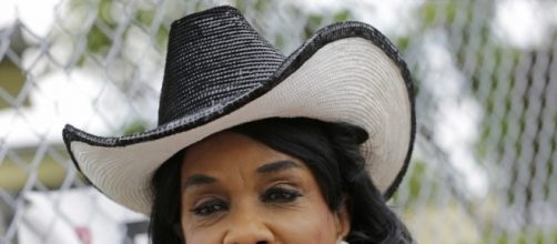 Commentary from Congress Member Frederica Wilson - American Urban ... - aurn.com