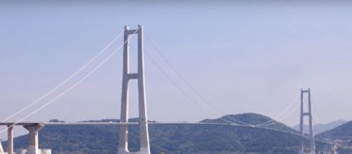 Highest bridge in the world{image via Oscoar 21/YouTube screencap}