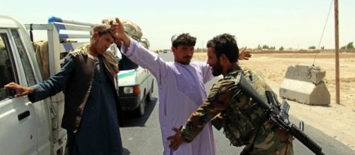menos 43 muertos en un ataque talibán contra la base militar de ... - lavanguardia.com