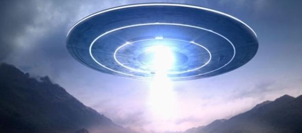 Habitantes de Peruíbe acreditam que uma nave alienígena pousou na cidade. Será? (Banco de imagens Google) Habitantes de Peruíbe acreditam que uma nave alienígena pousou na cidade. Será? (Banco de imagens Google)