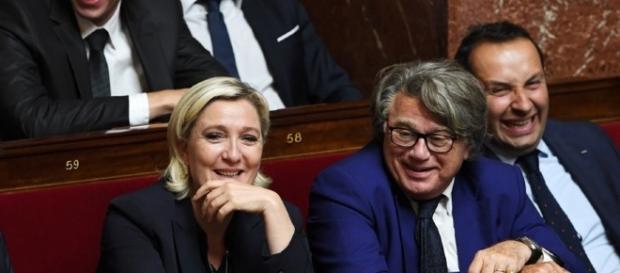 Quand Marine Le Pen traite Gérald Darmanin de "Judas" - rtl.fr Quand Marine Le Pen traite Gérald Darmanin de "Judas" - rtl.fr