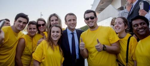 Margaux Pech (Les Jeunes avec Macron) : "On essaie de live-twitter ... - grazia.fr