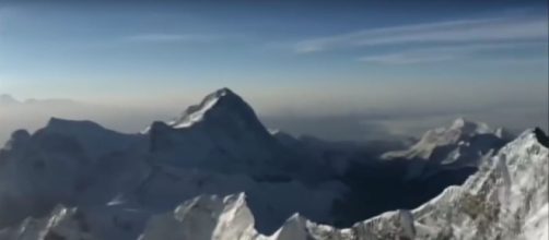 4 highest mountains in the world. [Image Credit:Jack Fox/YouTube]