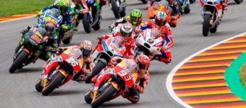 Orari MotoGp Australia di domani 22 ottobre, diretta tv su Sky e differita su Tv8 in chiaro