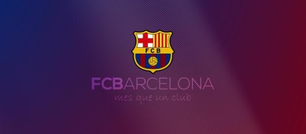 El escudo del fútbol club Barcelona y la vidriera de la catedral El escudo del fútbol club Barcelona y la vidriera de la catedral