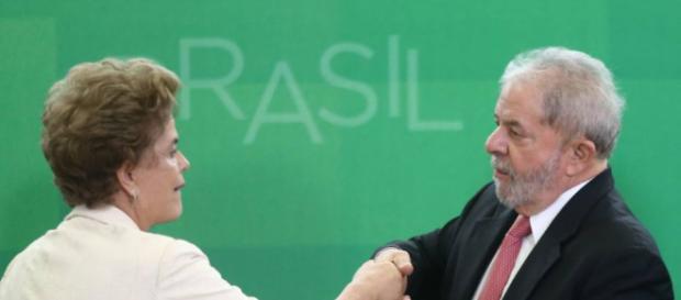 Jornal norte-americano diz que ex-presidentes enganaram o mundo Jornal norte-americano diz que ex-presidentes enganaram o mundo