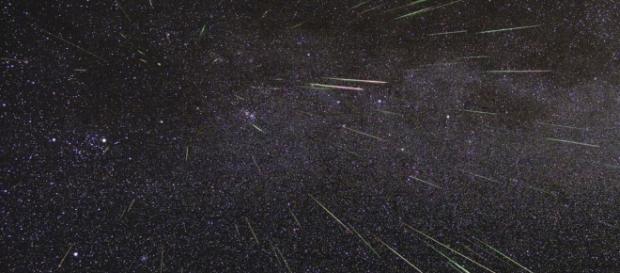 Madrugada de sábado terá chuva de meteoros oriônidas Madrugada de sábado terá chuva de meteoros oriônidas