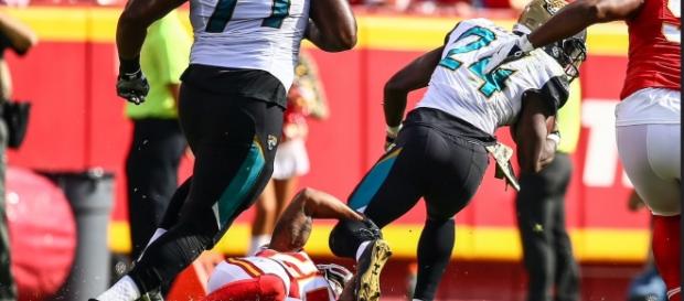 T. J. Yeldon took advantage of the absence of Leonard Fournette from the Jaguars' backfield. Image Source: Flickr | Andrew Mather T. J. Yeldon took advantage of the absence of Leonard Fournette from the Jaguars' backfield. Image Source: Flickr | Andrew Mather