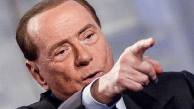Berlusconi in campagna elettorale, dal ritorno alla lira alle pensioni da 1.000 euro