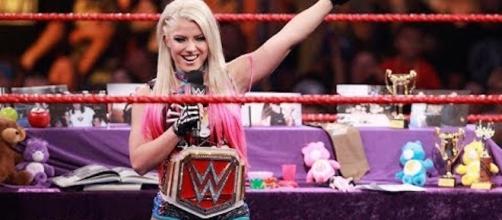 Alexa Bliss defends her WWE 'Raw' Women's Championship against Mickie James at Sunday's 'TLC 2017' PPV. [Image via WWE/YouTube]