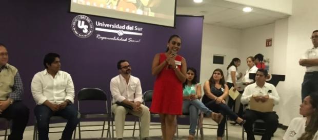 La regidora compartió parte de su trayectoria y experiencia. La regidora compartió parte de su trayectoria y experiencia.