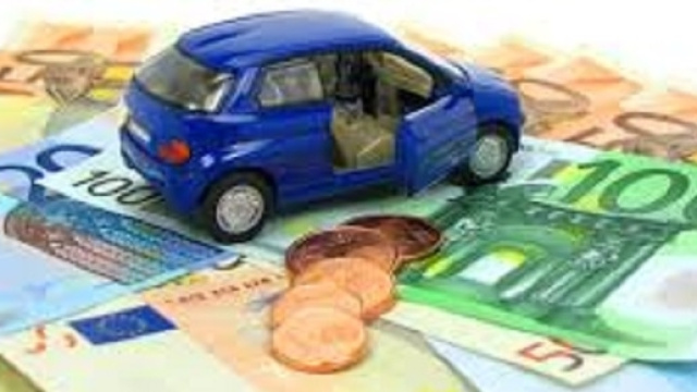Bollo auto, sconto in arrivo ma non per tutti