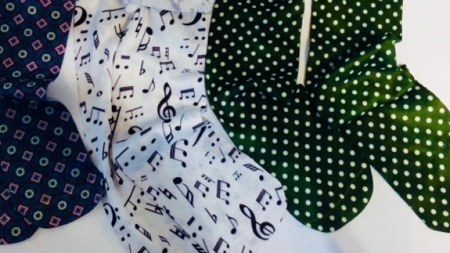 Calzetti colorati e con fantasie per le prossime stagioni