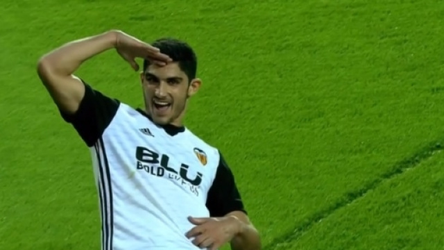 Guedes auteur d'un doublé e d'une passe décisive.
