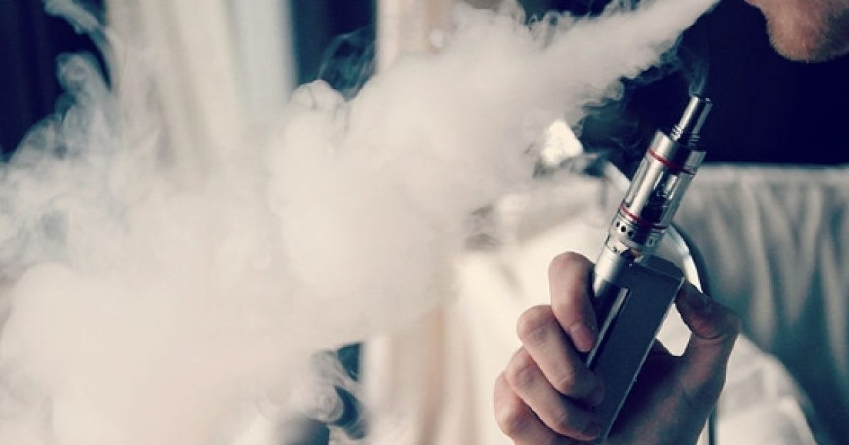 New York Governor signs law to ban vaping in public places