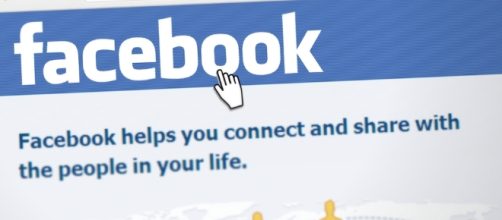 Facebook: usarlo poco rende più felici.