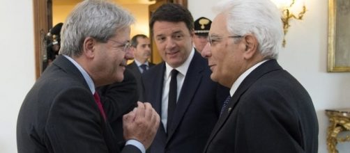 Mattarella e Gentiloni starebbero pensando di velocizzare la riconferma di Visco in Bankitalia per contrastare il piano politico di Renzi