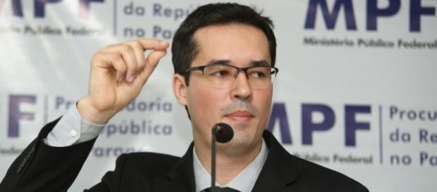 Deltan Dallagnol critica postura de 'ministros do STF' Deltan Dallagnol critica postura de 'ministros do STF'