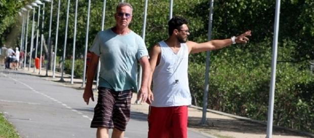 Luiz Fernando Guimarães assumiu a homossexualidade após anos casado Luiz Fernando Guimarães assumiu a homossexualidade após anos casado