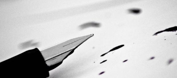 Writing on paper / Tekke via Flickr Writing on paper / Tekke via Flickr