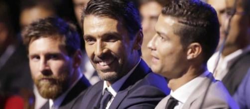 La broma de Cristiano a Buffon que dejó en ridículo a Messi ... - defensacentral.com