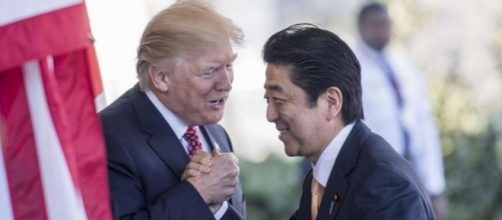 Donald Trump e Shinzo Abe, solida alleanza USA-Giappone contro la Corea del Nord