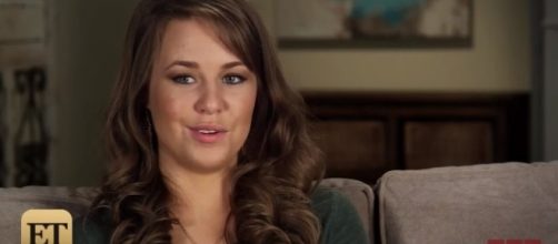 Unlike her sisters, 27-year-old Jana Duggar is not married yet. Image: Entertainment Tonight/YouTube