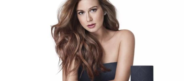 A atriz Marina Ruy Barbosa está envolvida em polêmica propaganda A atriz Marina Ruy Barbosa está envolvida em polêmica propaganda
