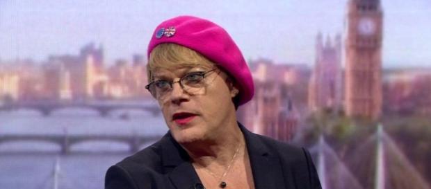 Eddie Izzard is to stand for membership of Labour's executive committee Eddie Izzard is to stand for membership of Labour's executive committee