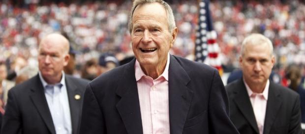 Former President George H.W. Bush (Image via AJ Guel/Wikimedia Commons) Former President George H.W. Bush (Image via AJ Guel/Wikimedia Commons)