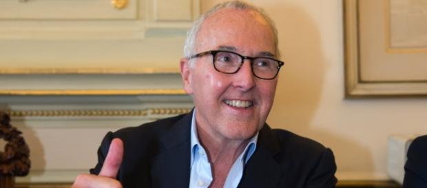 Frank McCourt explique ses intentions pour le mercato de l'OM - 20minutes.fr Frank McCourt explique ses intentions pour le mercato de l'OM - 20minutes.fr
