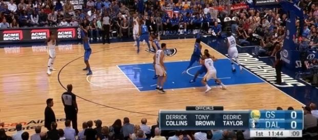 NBA: Warriors blow out Mavericks; Grizzlies defeat Rockets Image Credit: Ximo Pierto/Youtube NBA: Warriors blow out Mavericks; Grizzlies defeat Rockets Image Credit: Ximo Pierto/Youtube