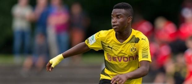 Moukoko juega ya para el Borussia Dortmund Juniors Moukoko juega ya para el Borussia Dortmund Juniors