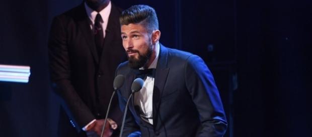 Olivier Giroud lauréat du plus beau but de l'année 2017 Olivier Giroud lauréat du plus beau but de l'année 2017